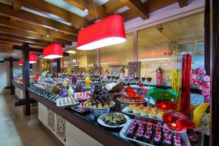 LIBERTY HOTELS LARA Restaurants